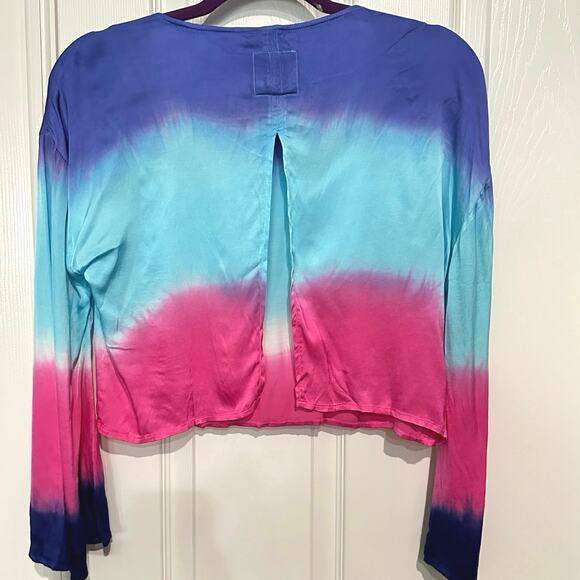 Chaser silky tie dye cropped top split back multicolor size S long sleeve - Picture 2 of 6